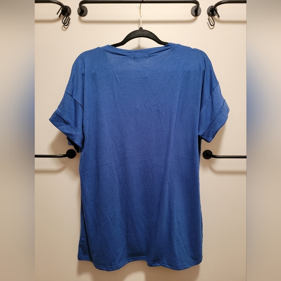 Miholl Short Sleeve V-Neck Shirt - Picture 2 of 8